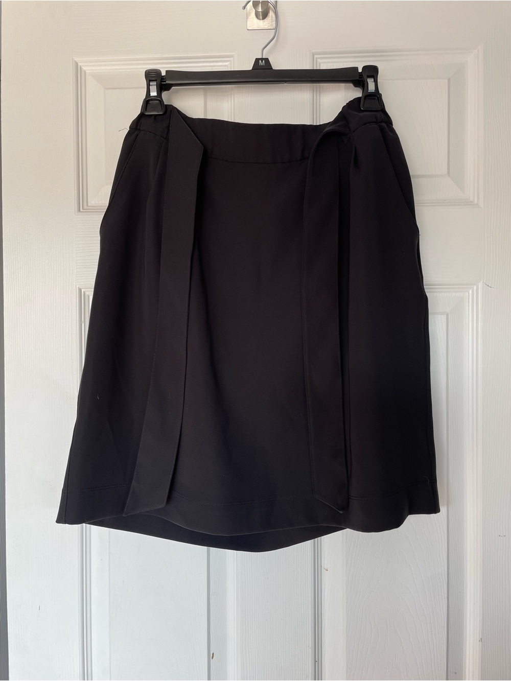 lululemon athletica Black A-Line Skirt with Front Panels
